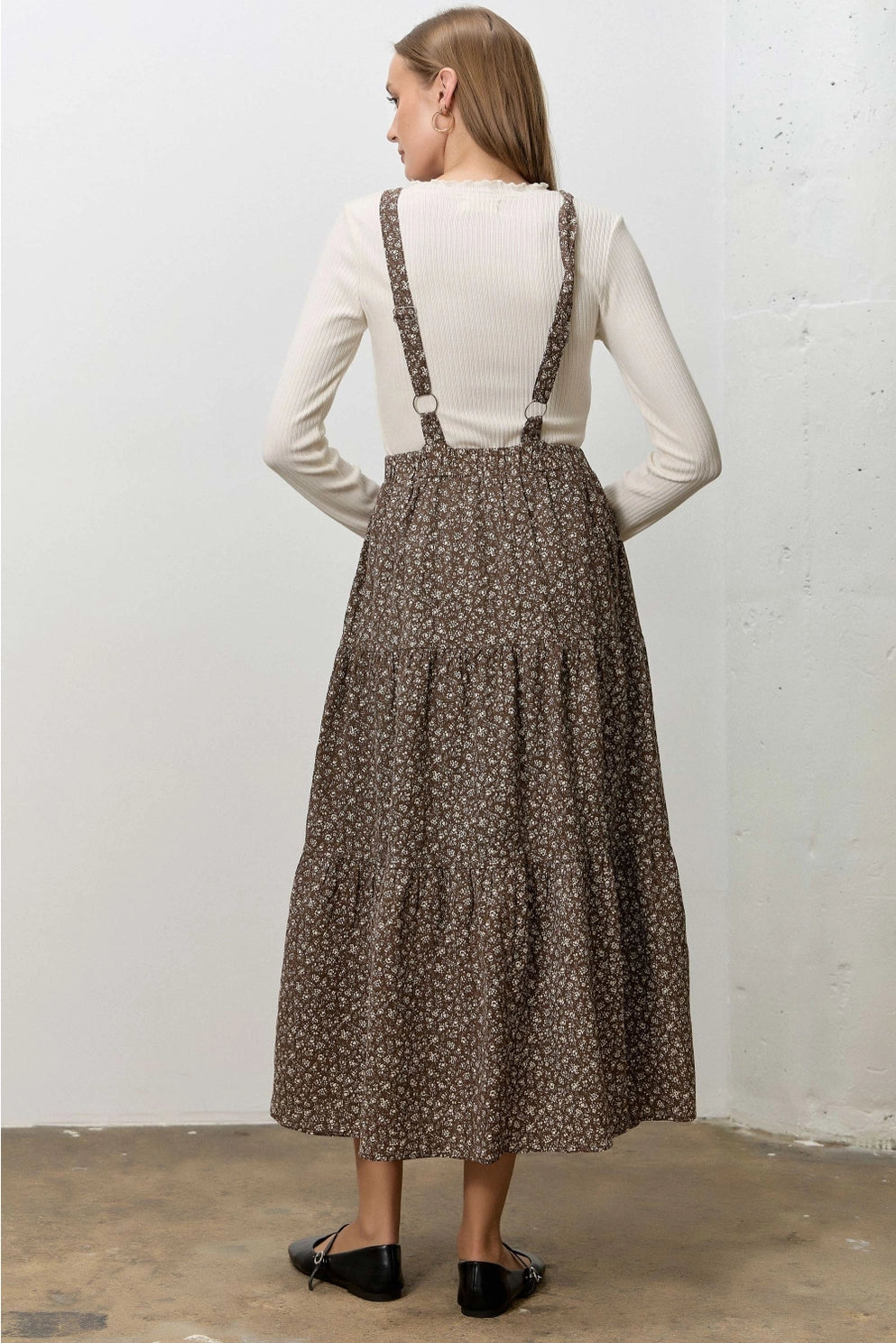 FLORAL PRINT OVERALL MIDI SKIRT, DK BROWN, side view