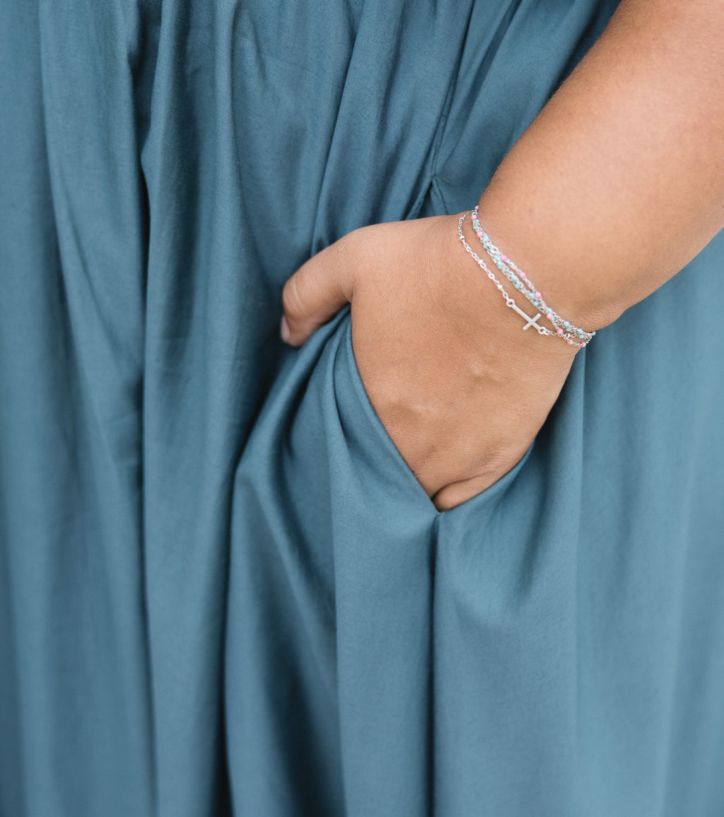 The HoneyBloom Classic Midi Dress | Flowy Sleeve Midi Dress